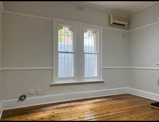 BUSINESS PROPERTY TO RENT IN RONDEBOSCH